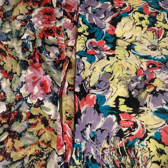 Scarfs/ Shawls - Picture 2 of 6